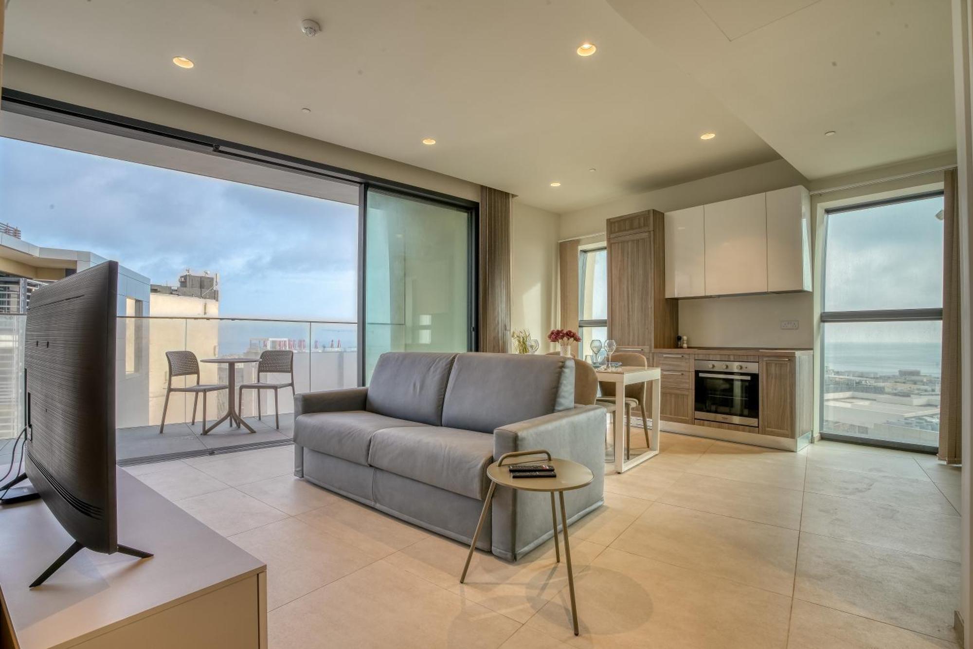 Prestigious With Common Roof Top Pool In Mercury Tower